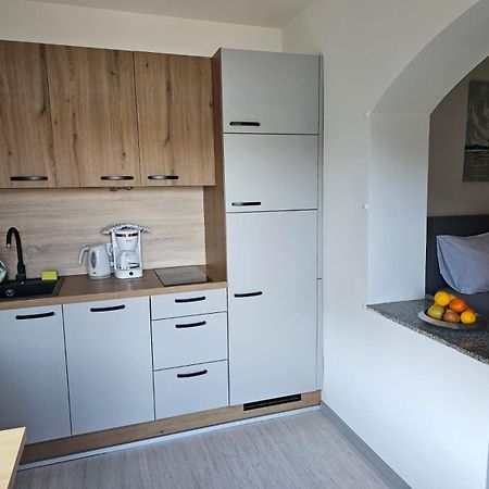 Apartments Zala Matusan Supetarska Draga Extérieur photo