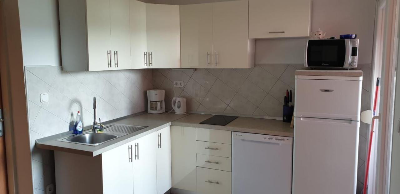 Apartments Zala Matusan Supetarska Draga Extérieur photo